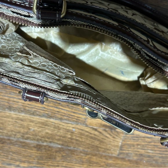 Coach Purse - Picture 6 of 10